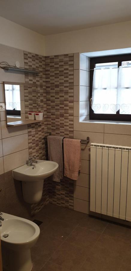 Apartmaji Vitez Apartma 2 โบเว็ก ภายนอก รูปภาพ